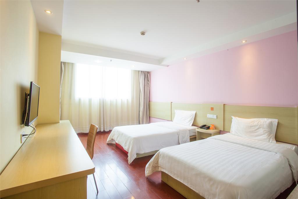 7Days Inn Guangzhou South Railway Station Nan Pu Metro Station Экстерьер фото